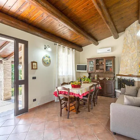 Jasmine House Near The Sandy Parking & Wifi בית נופש *