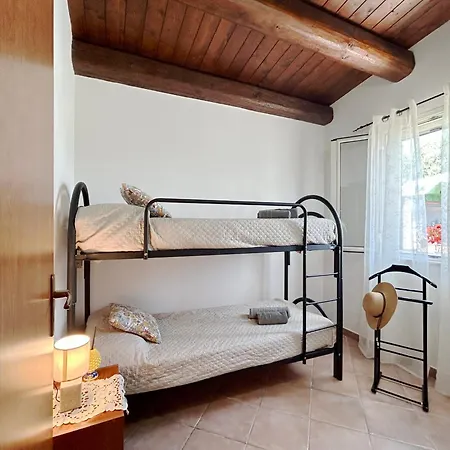 Jasmine House Near The Sandy Parking & Wifi Calabernardo