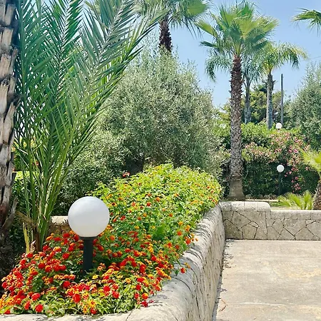 Jasmine House Near The Sandy Parking & Wifi * Calabernardo
